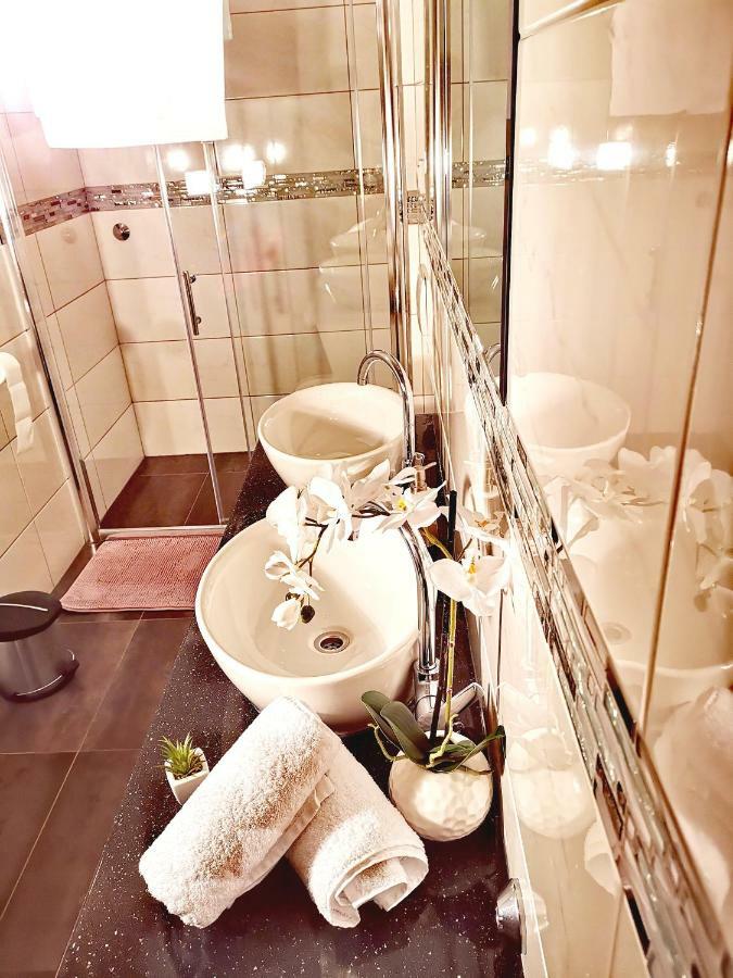 Apartma Ante *